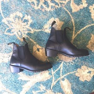 Black Block Heel Blundies 1671